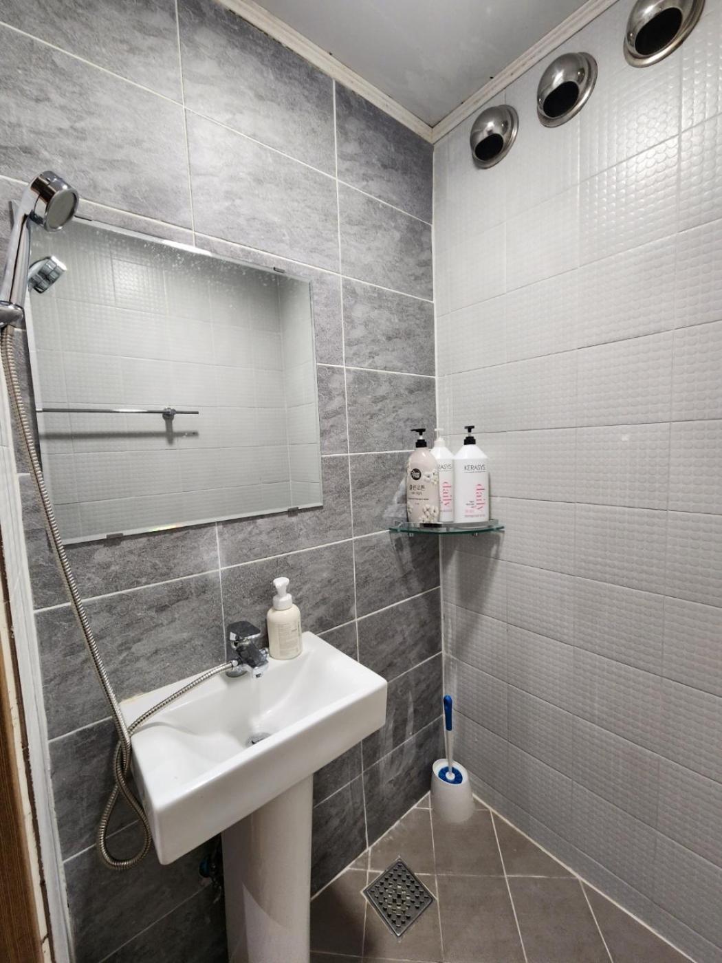 Hostel Jl In Chung-Jeong ソウル特別市 エクステリア 写真